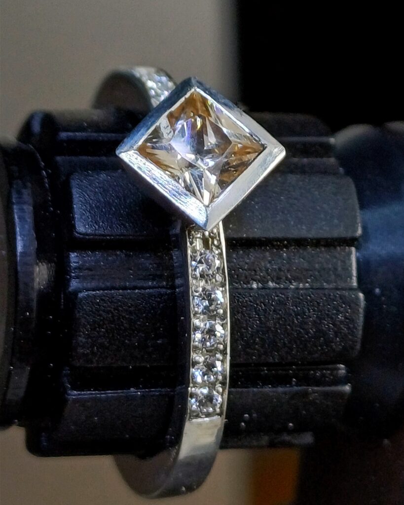 Square_ring